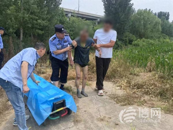 蓝乔配资 急寻两昼夜 胶州72岁老人在危急时刻被民警救起