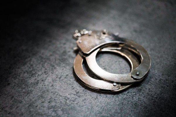 广州典丰 288亿钾肥巨头亚钾国际董事长被逮捕，去年在境外落网被遣返回国